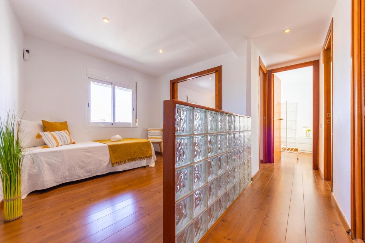 Wooow!!! Atic Centric Amb Terrassa Apartman Tarragona Kültér fotó